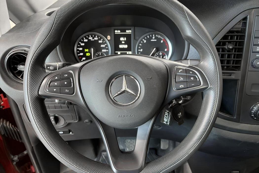 Mercedes-Benz Vito 2023