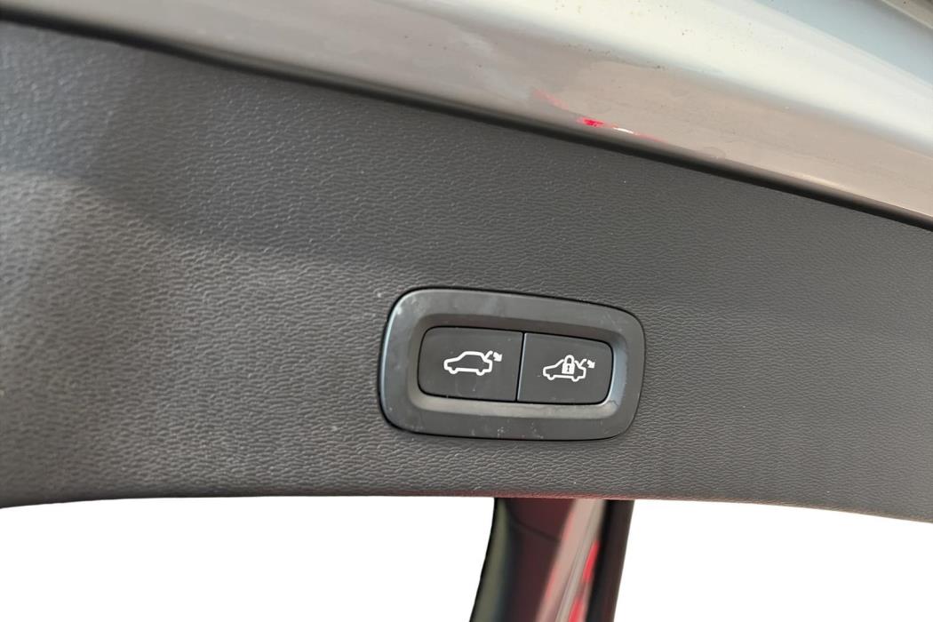 Volvo C40 2024