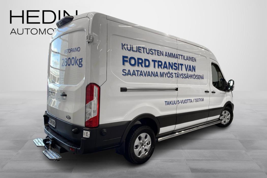 FORD TRANSIT 2025