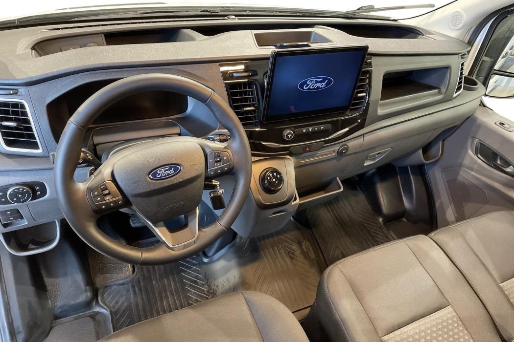 FORD TRANSIT 2025