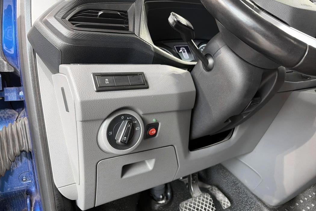 VOLKSWAGEN TRANSPORTER 2020