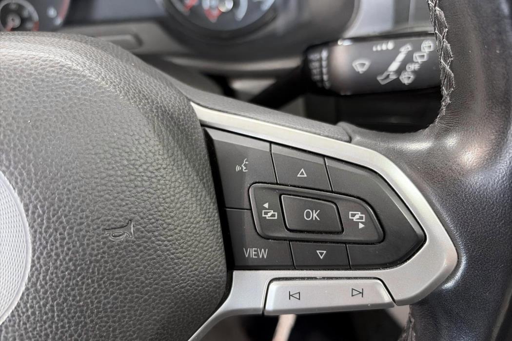 VOLKSWAGEN TRANSPORTER 2020