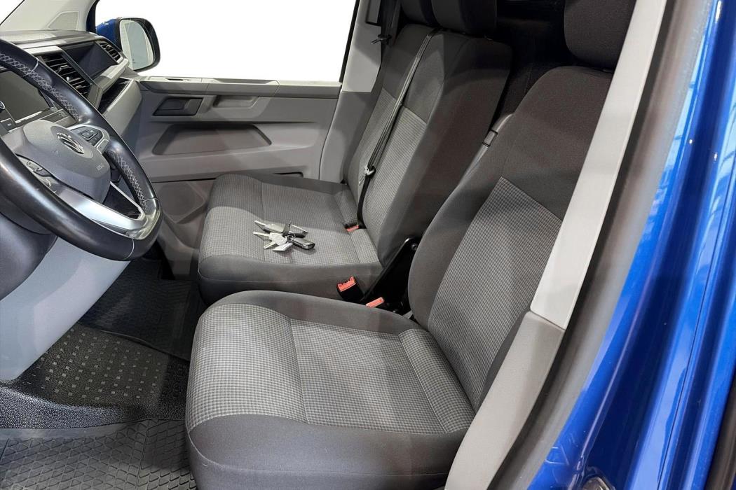 VOLKSWAGEN TRANSPORTER 2020