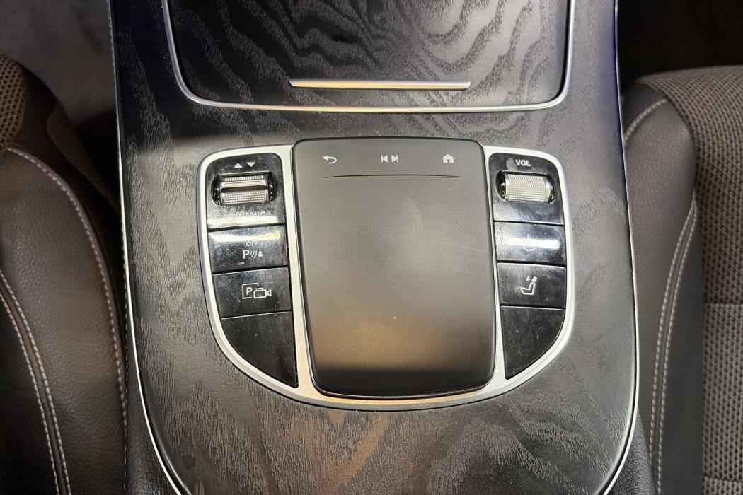 Mercedes-Benz E 2022