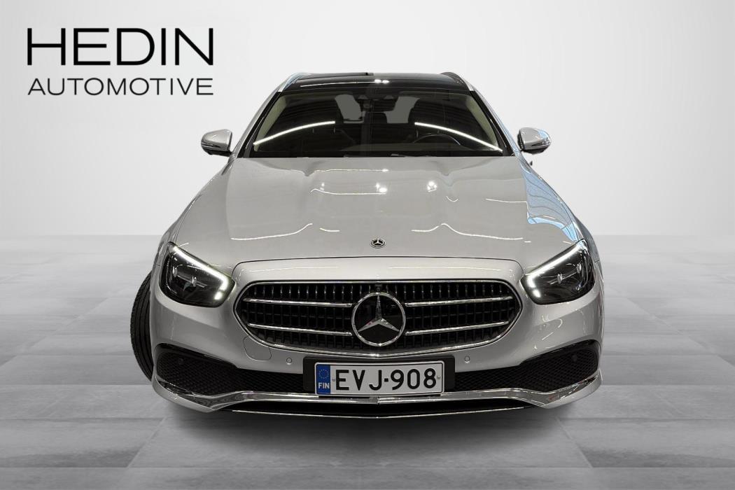 Mercedes-Benz E 2022
