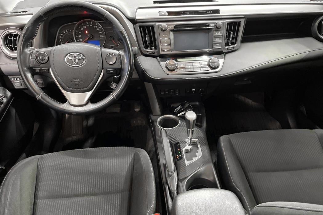 Toyota RAV4 2015