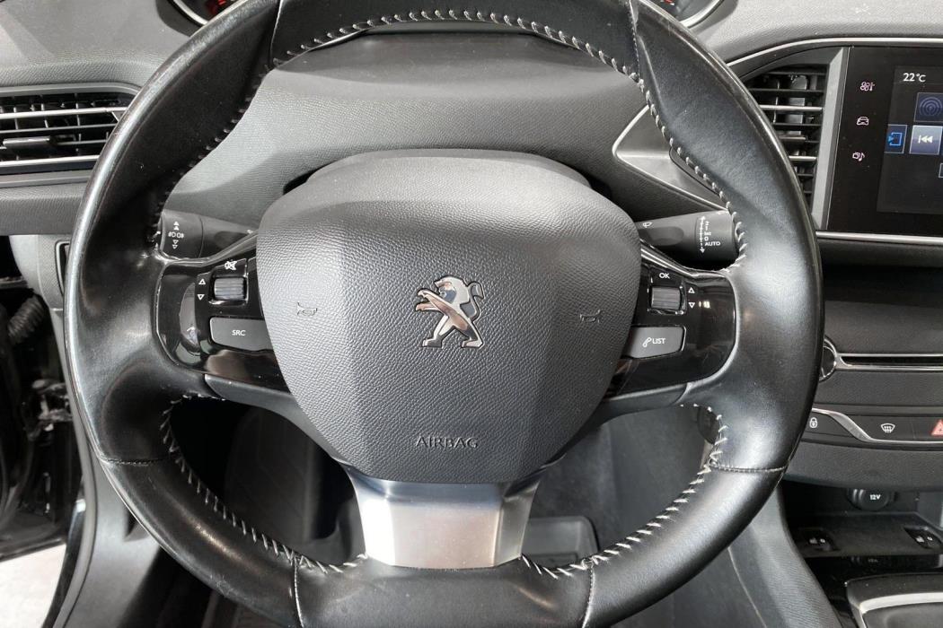 Peugeot 308 2016