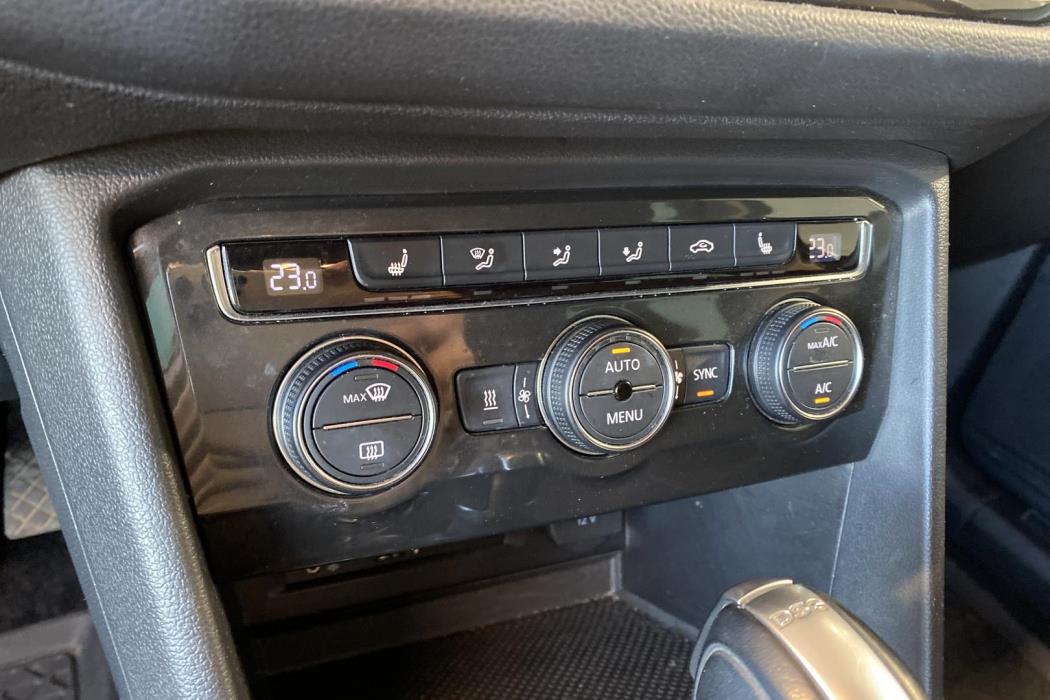 VOLKSWAGEN Tiguan 2017