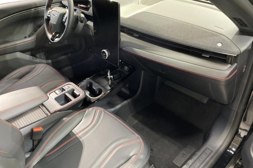 Ford Mustang Mach-E 2025