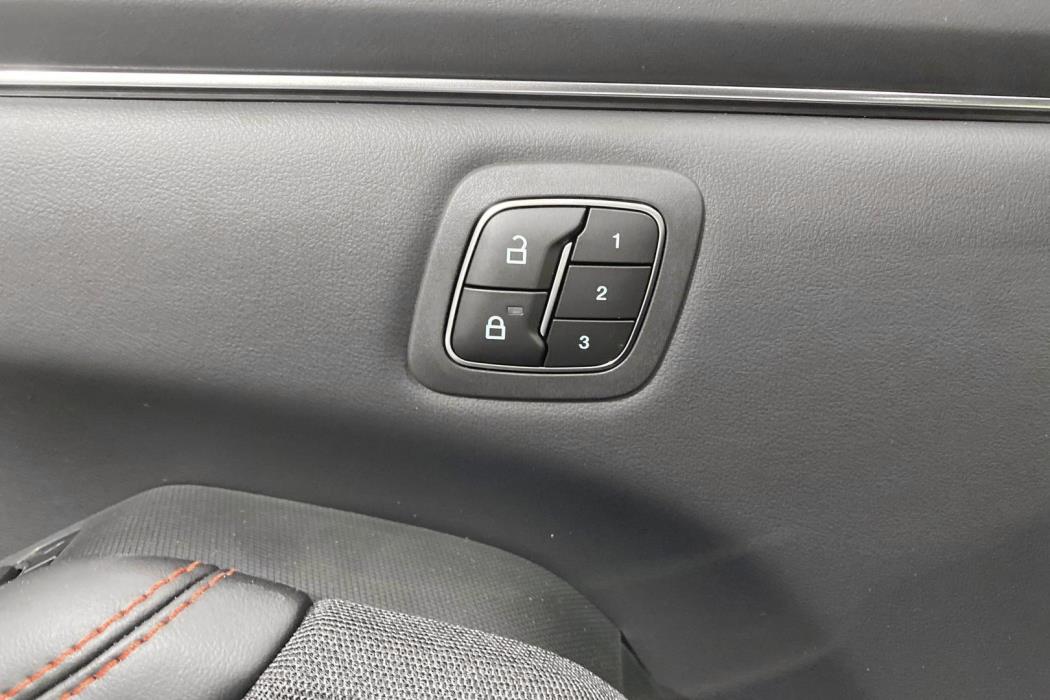 Ford Mustang Mach-E 2025