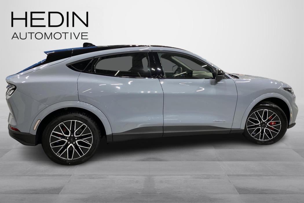 Ford Mustang Mach-E 2025