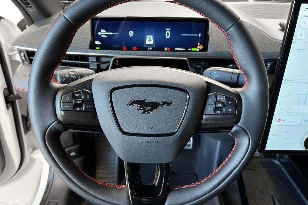 Ford Mustang Mach-E 2025