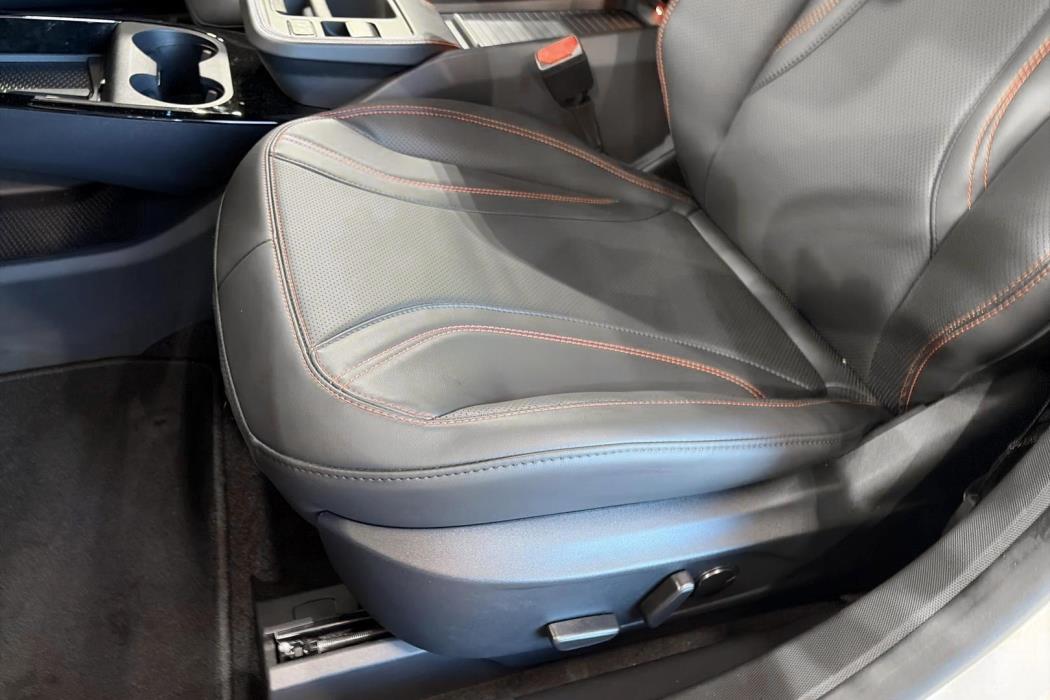 Ford Mustang Mach-E 2025