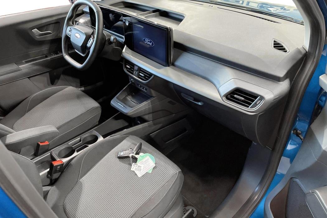 Ford Tourneo Courier 2025