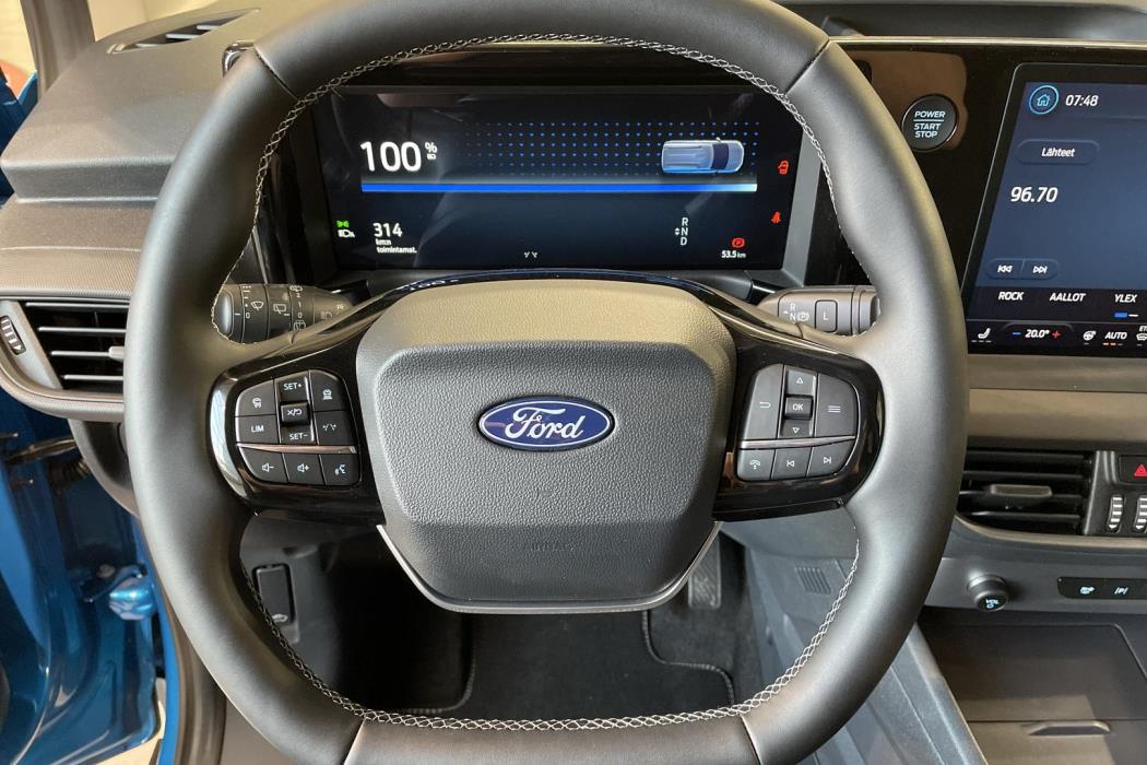 Ford Tourneo Courier 2025