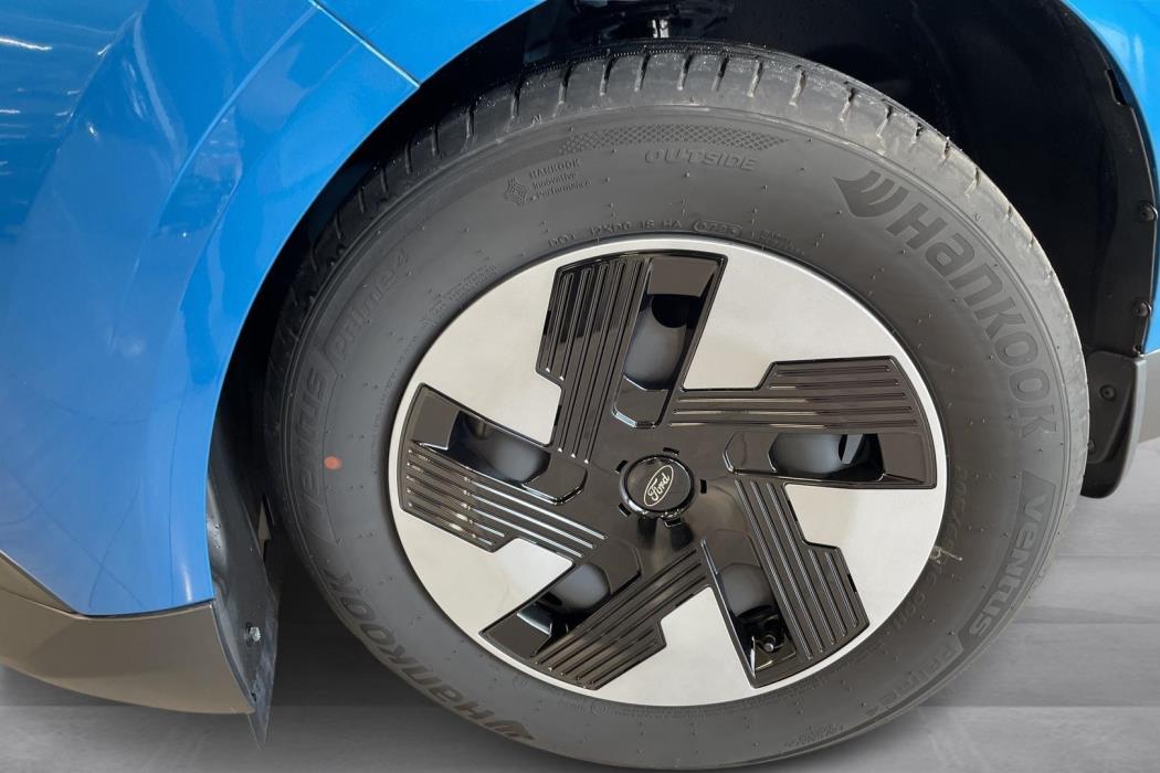 Ford Tourneo Courier 2025