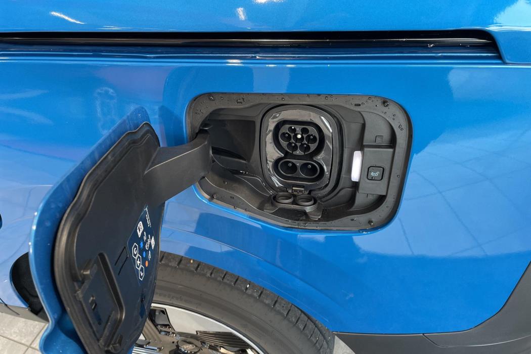 Ford Tourneo Courier 2025