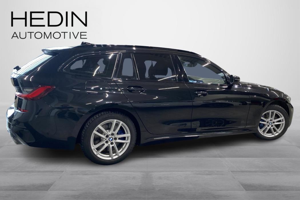 BMW 330 2021