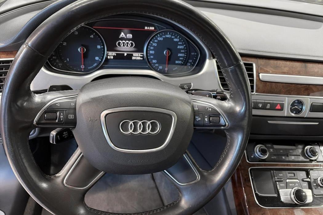 Audi A8 2012
