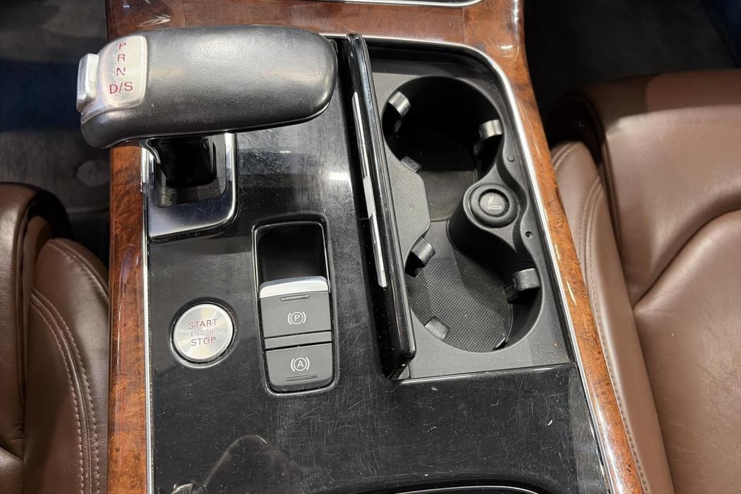 Audi A8 2012