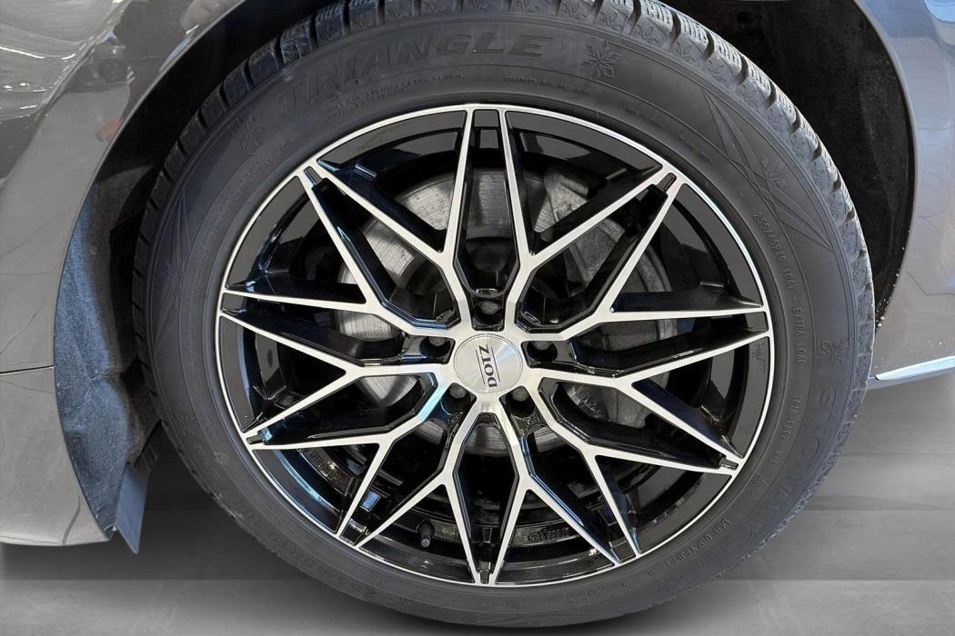 Audi A8 2012