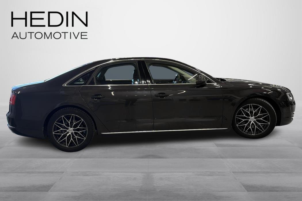 Audi A8 2012