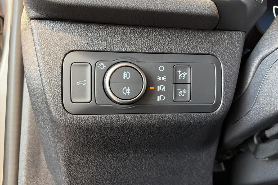FORD Kuga 2026