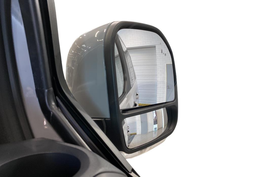 Ford Tourneo Custom 2026