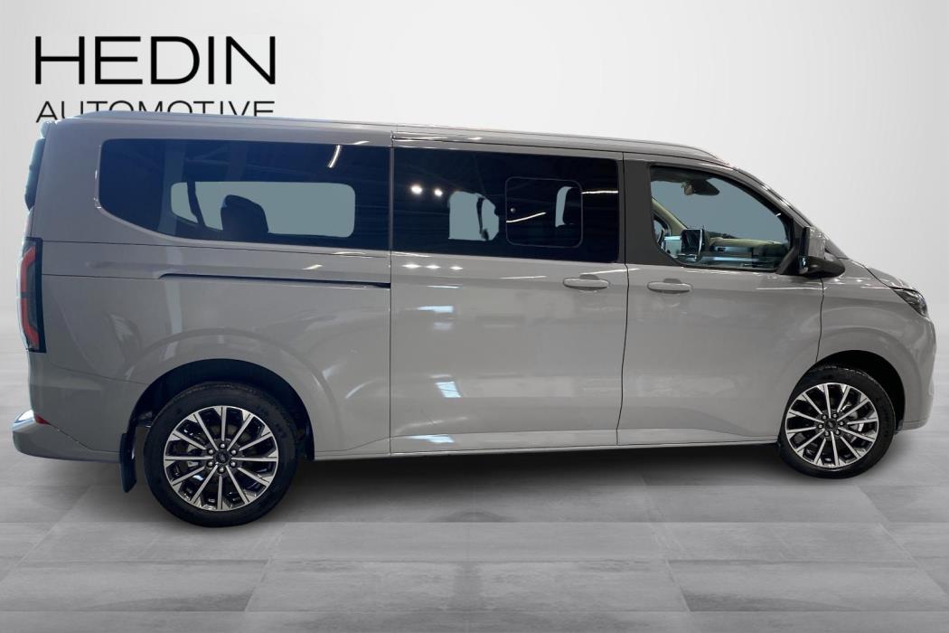 Ford Tourneo Custom 2026