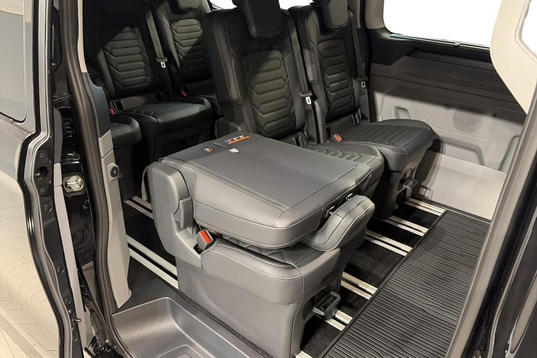 Ford Tourneo Custom 2026