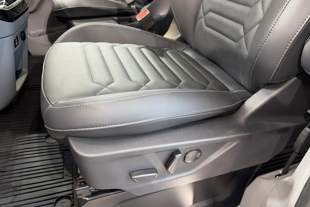 Ford Tourneo Custom 2026