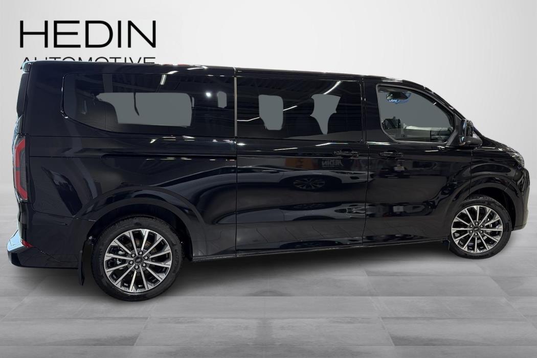 Ford Tourneo Custom 2026