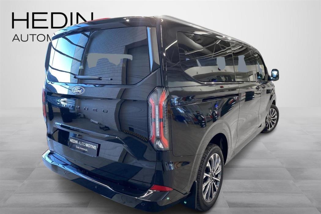 Ford Tourneo Custom 2026