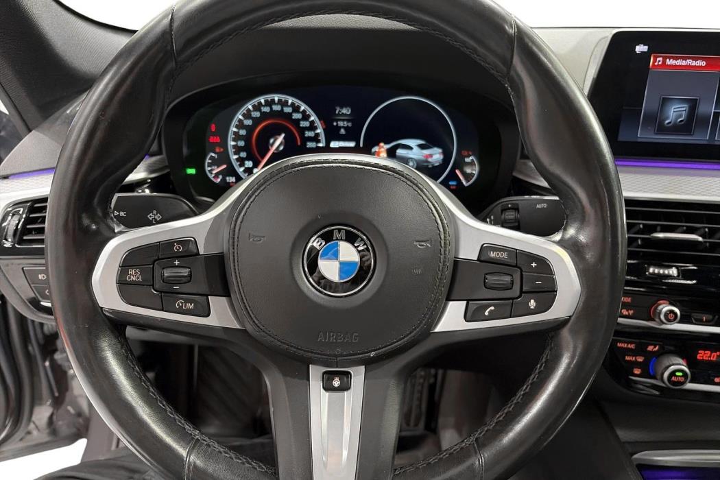 BMW 530 2019