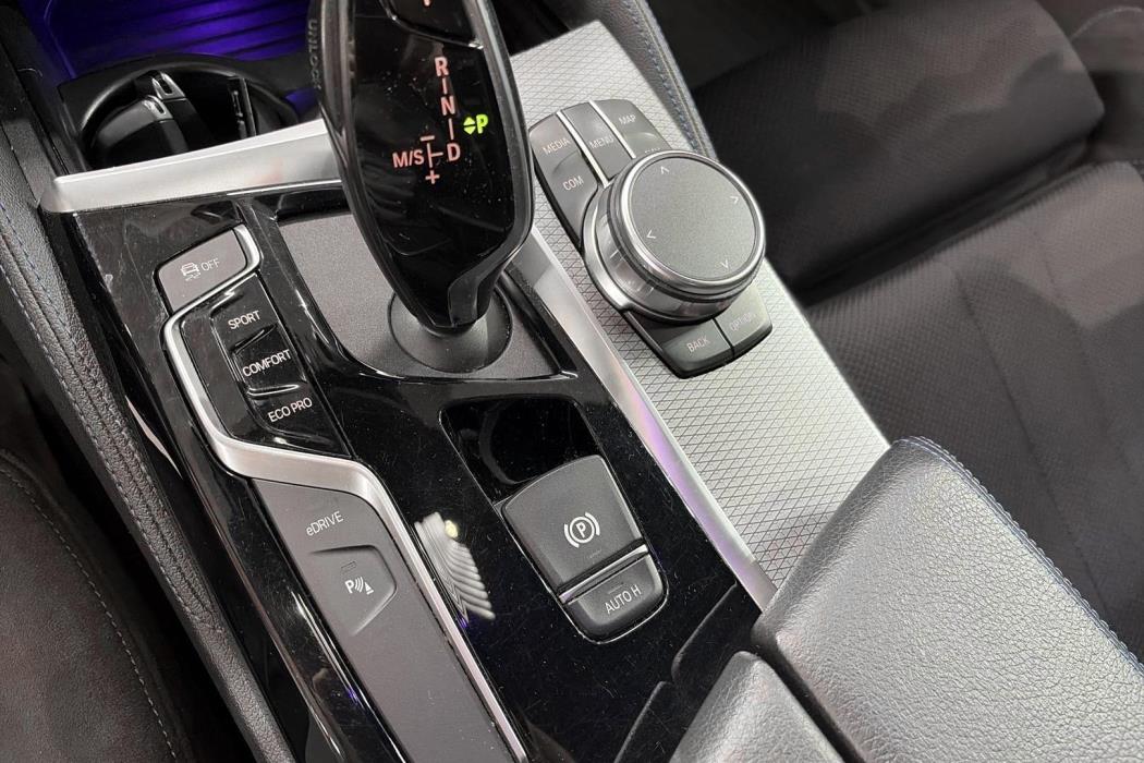 BMW 530 2019