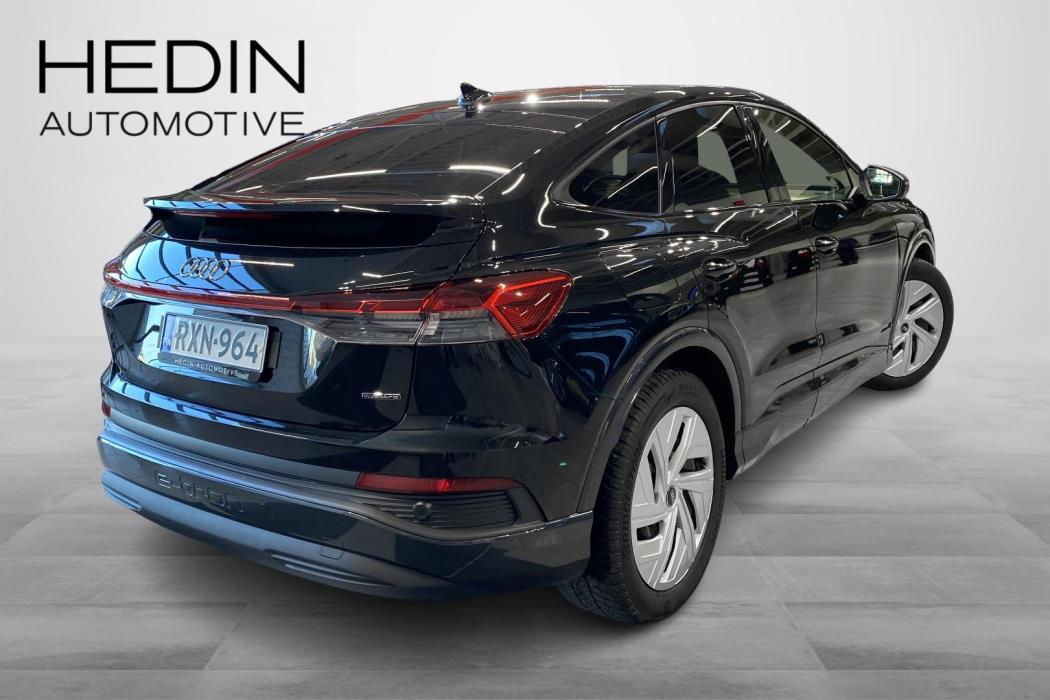 AUDI Q4 e-tron 2024
