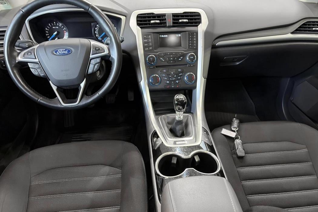 Ford Mondeo 2016