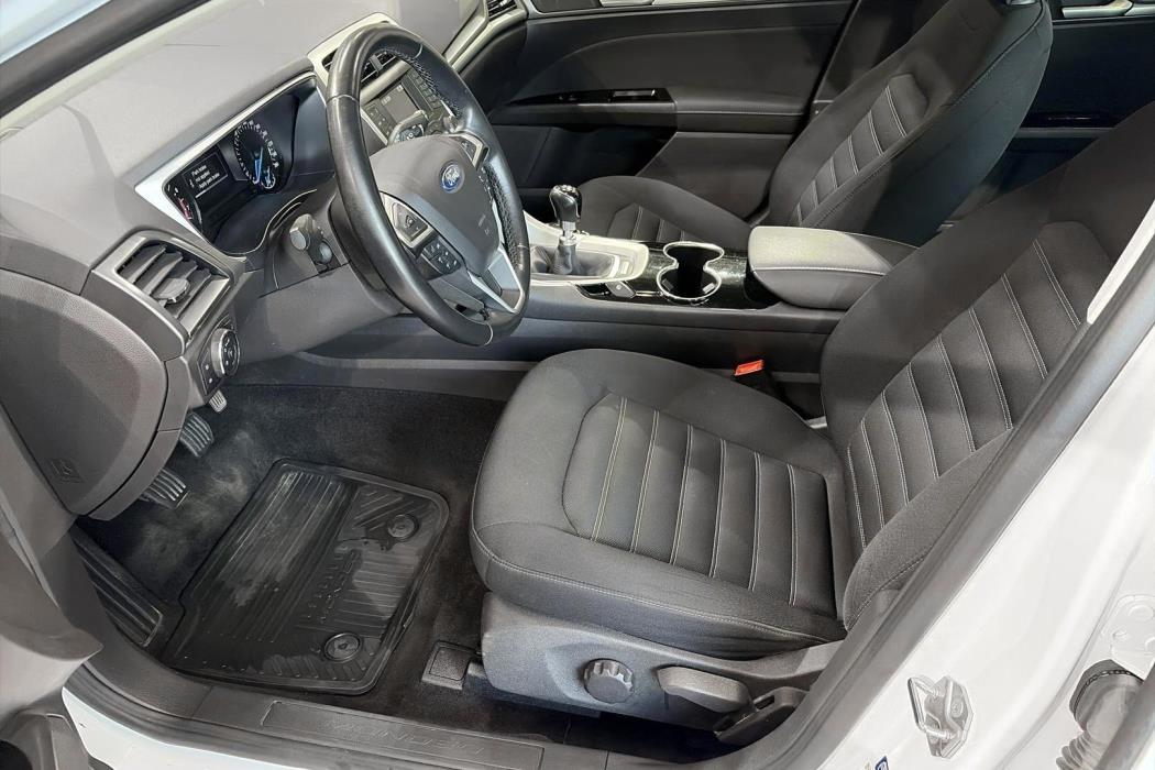 Ford Mondeo 2016