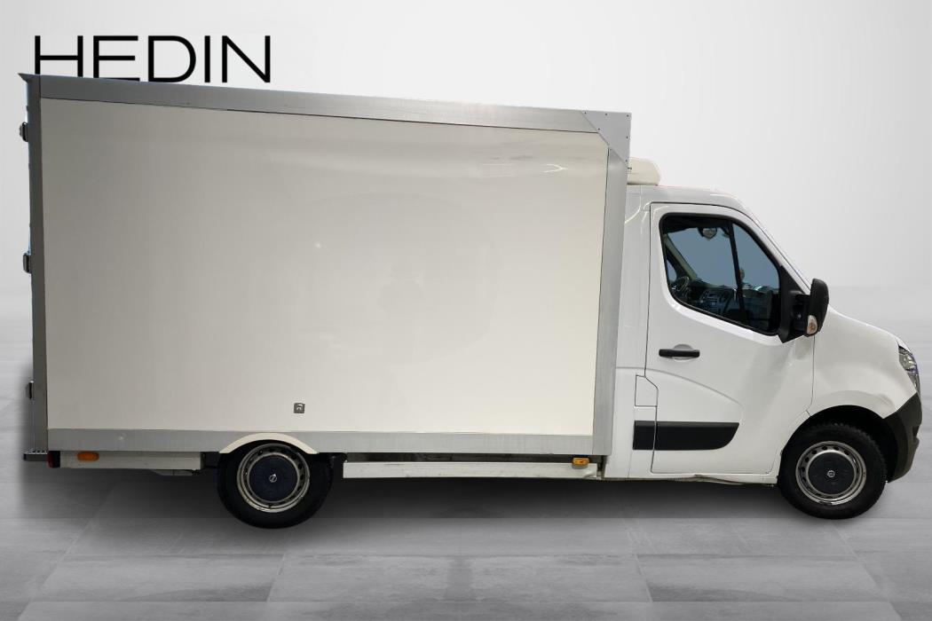 NISSAN NV400 2019