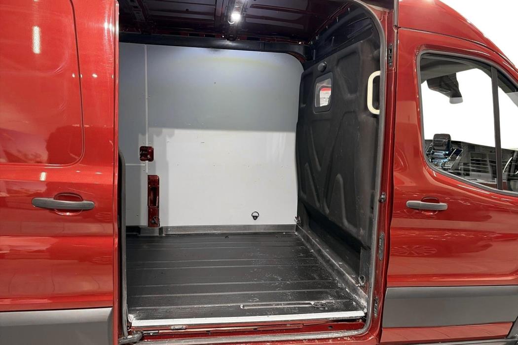 FORD TRANSIT 2022