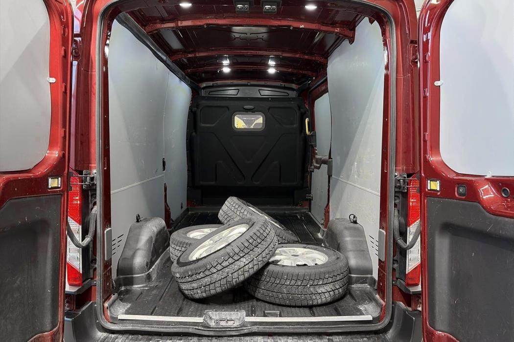 FORD TRANSIT 2022