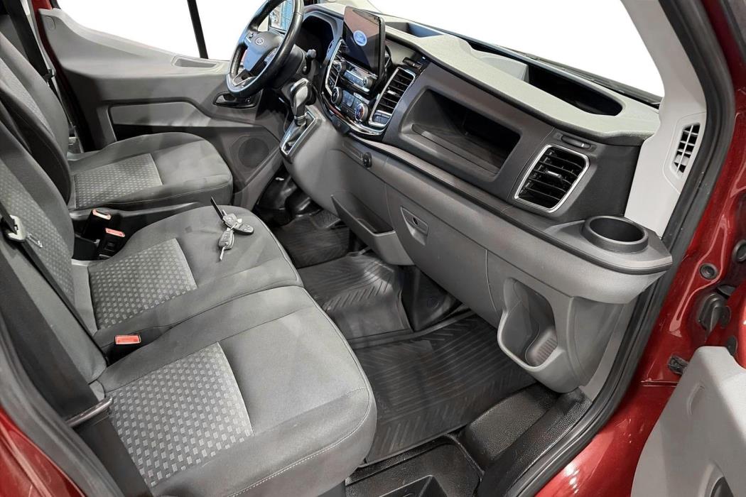 FORD TRANSIT 2022