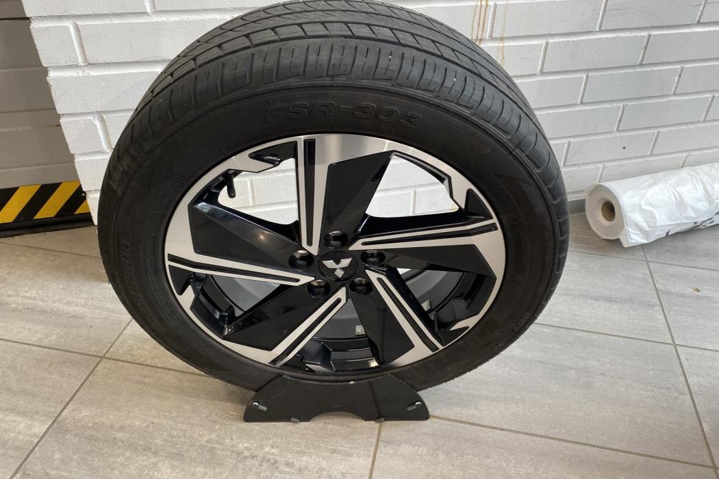 MITSUBISHI Eclipse Cross 2021