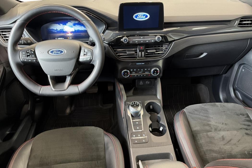 FORD Kuga 2023