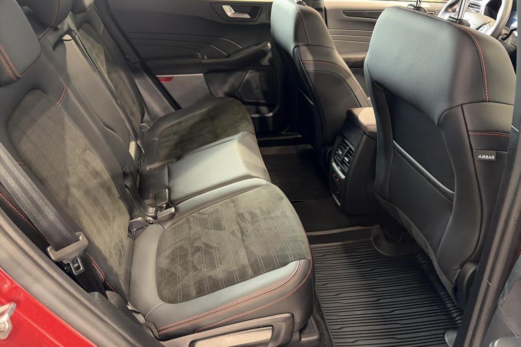 FORD Kuga 2023