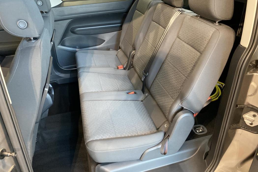 FORD Grand Tourneo Connec 2025