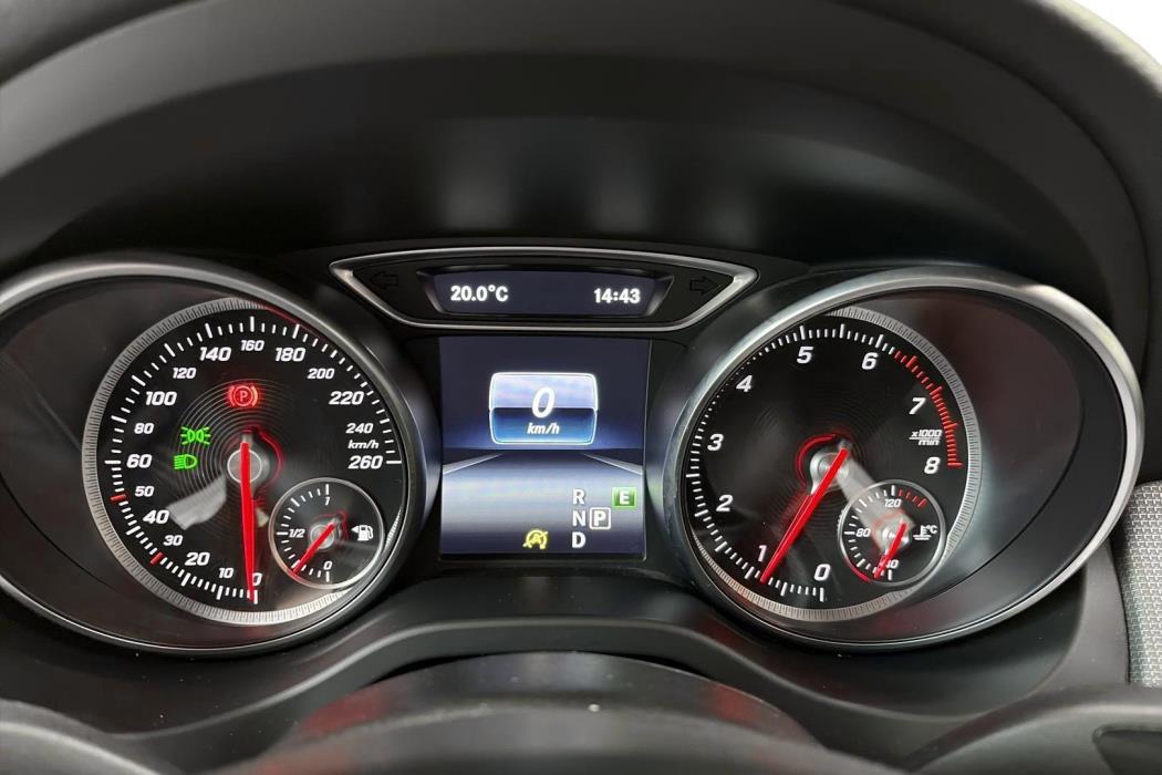 Mercedes-Benz CLA 2016