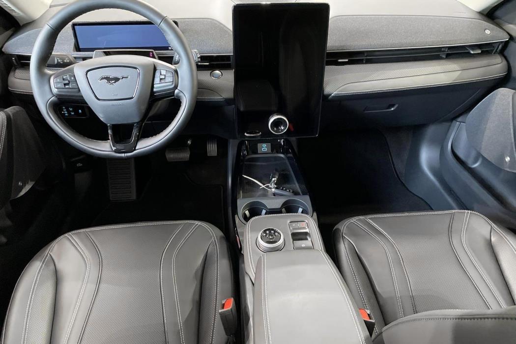 Ford Mustang Mach-E 2025