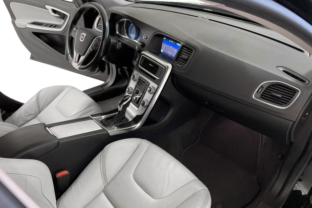 Volvo V60 2015
