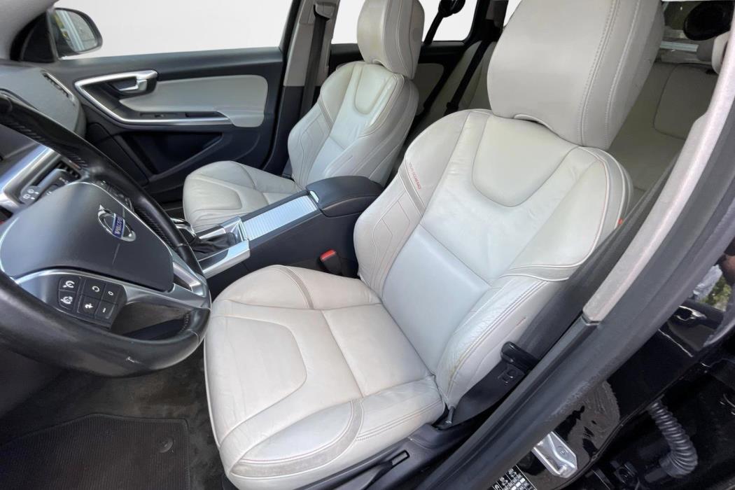 Volvo V60 2015